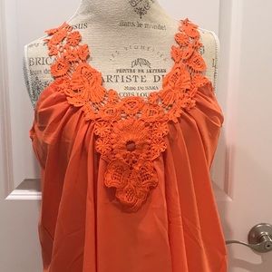 🌸 BRAND NEW 🌸 Cute orange tunic